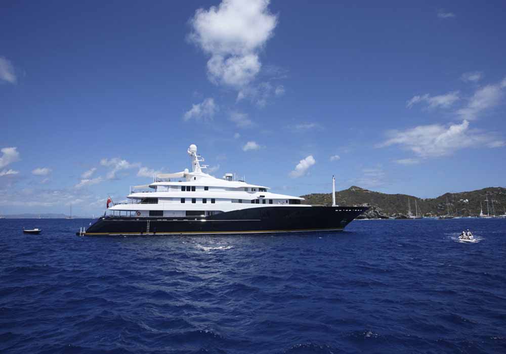 luxury private cruise ship