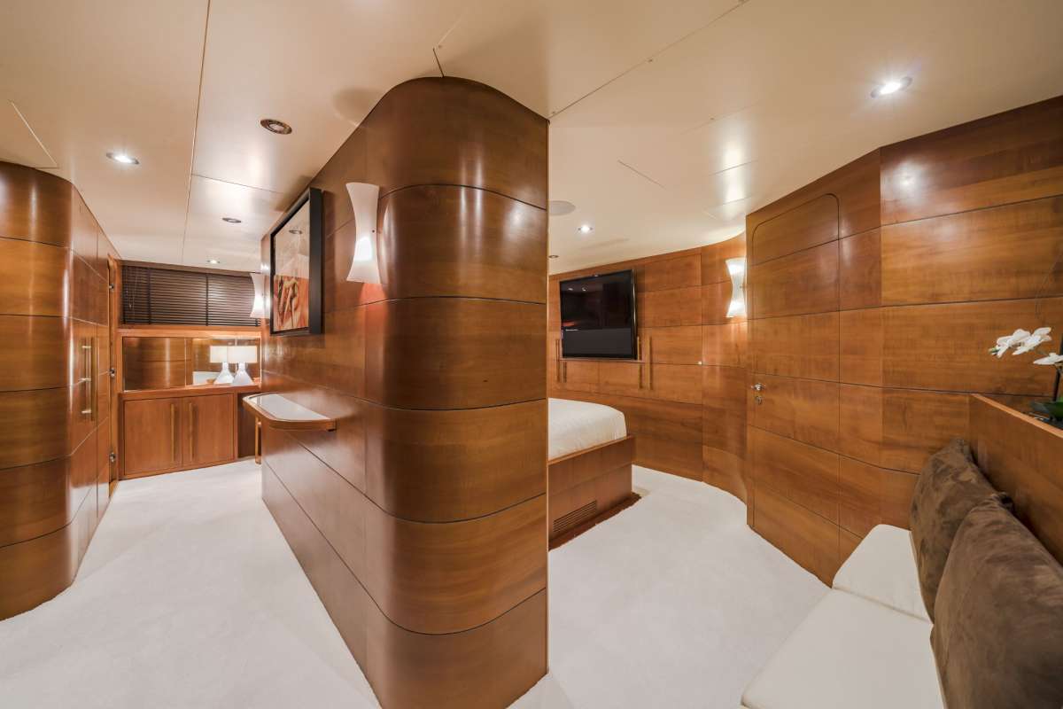 FIORENTE - Master stateroom - 2018