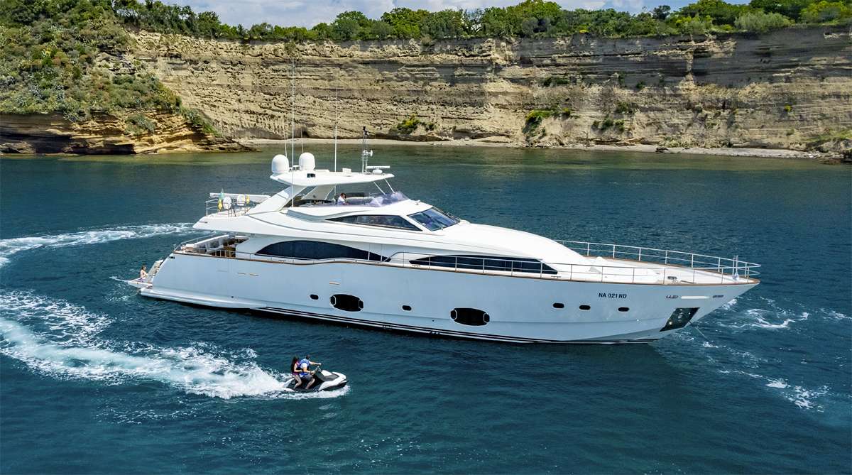 annemarie97 charter yacht