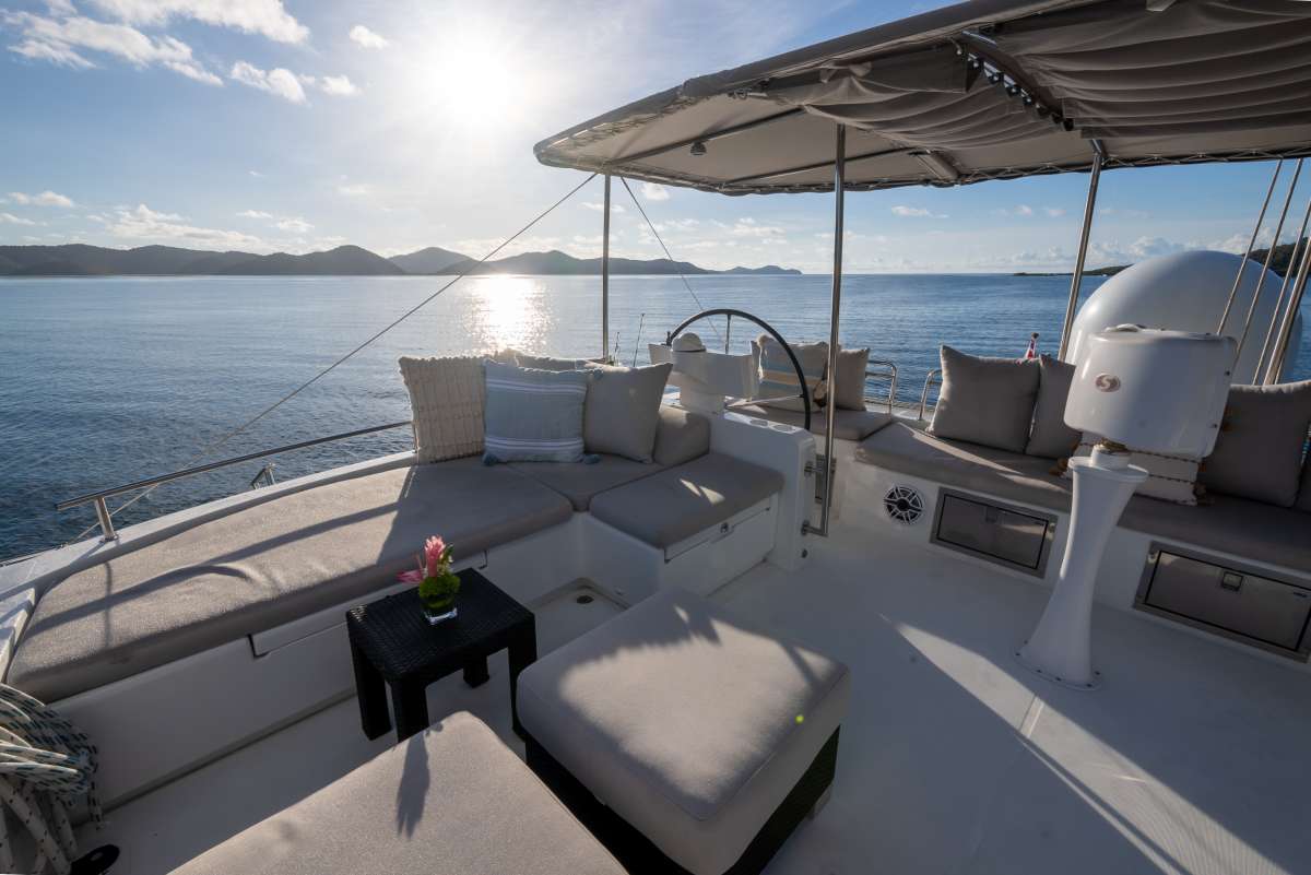 Large flybridge with plenty of seating and 360 degree views