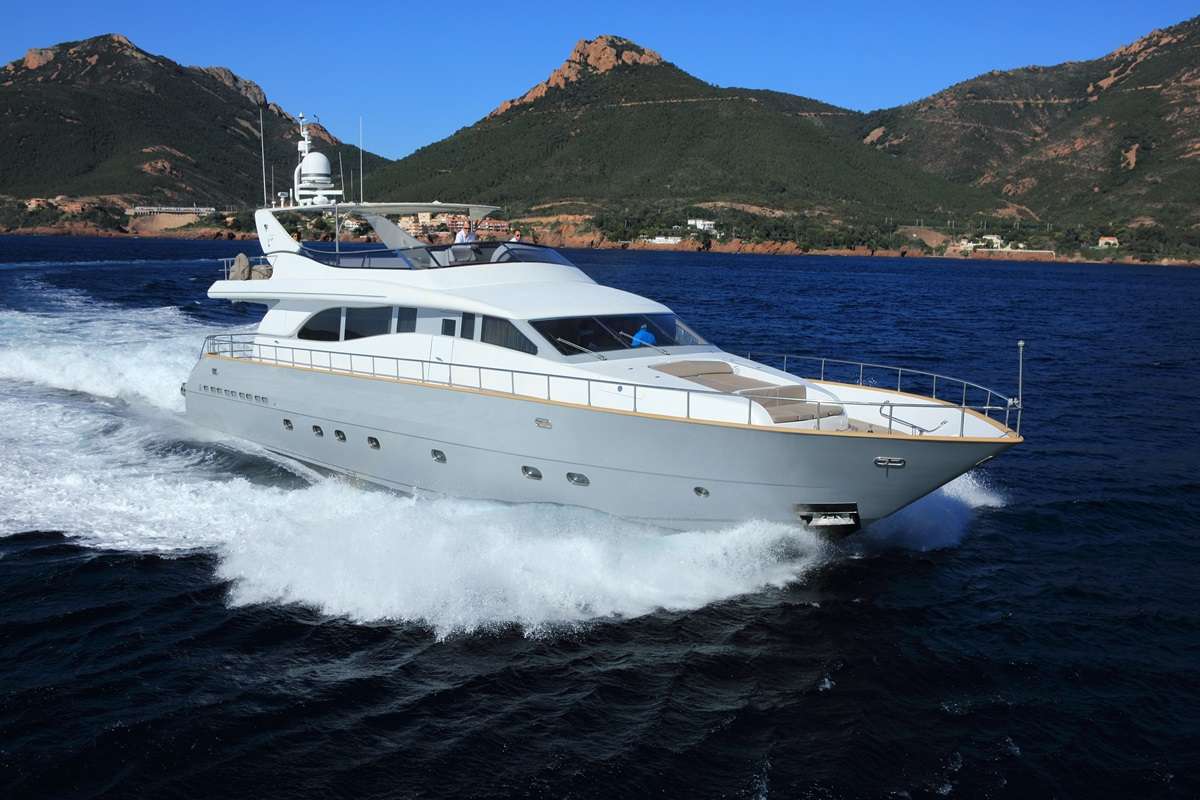 cocavi87 charter yacht