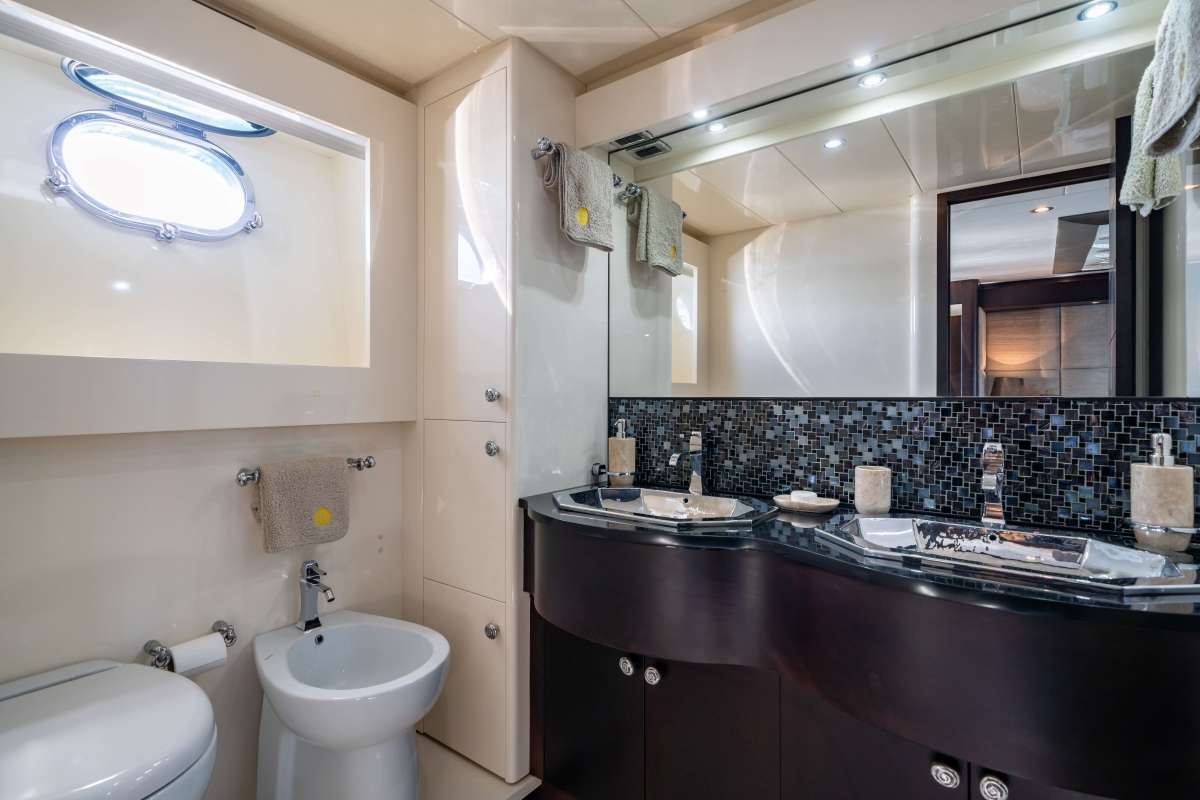 Fourteen - Master Ensuite