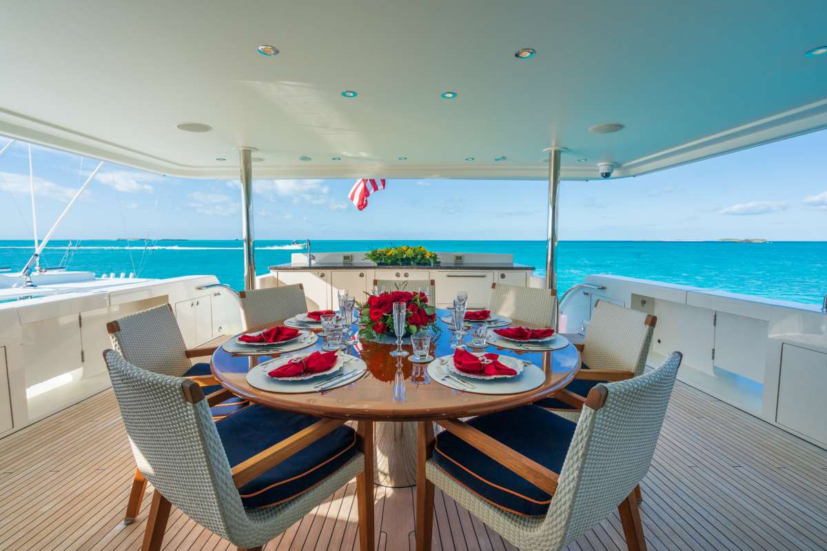 Aft Deck with Custom Round Table