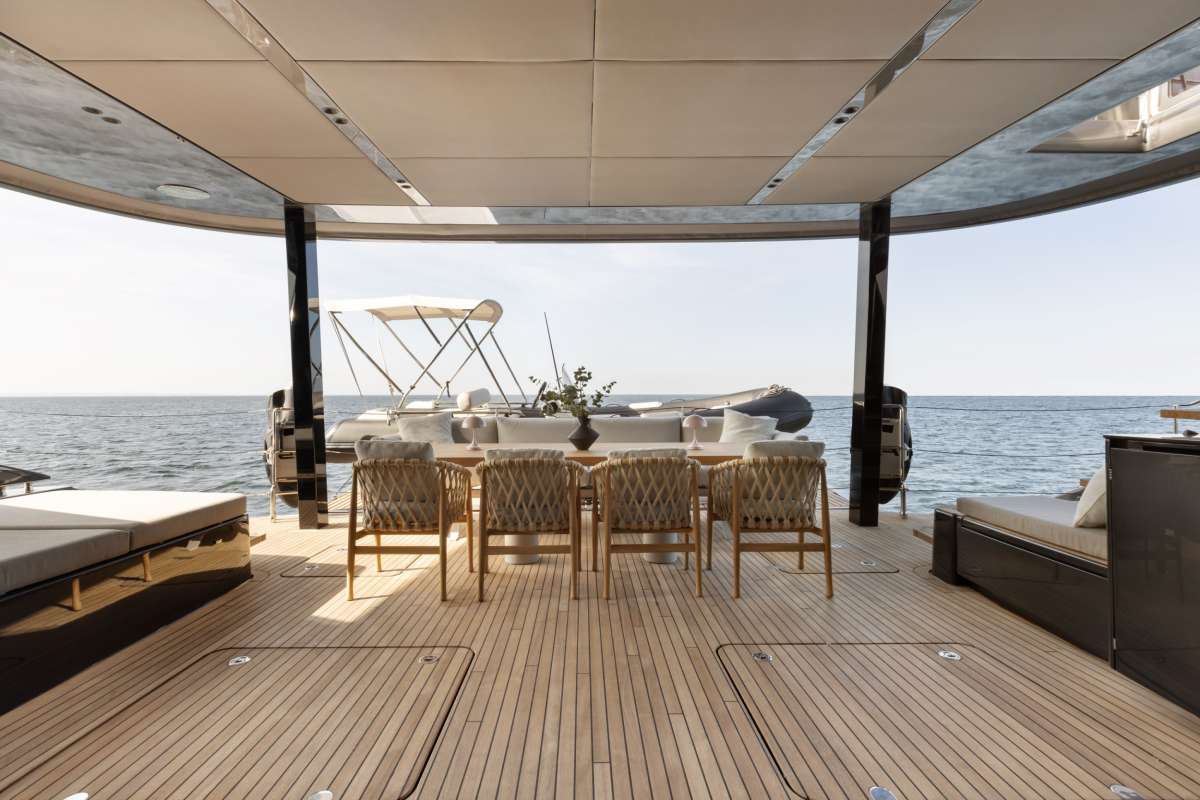 Aft deck