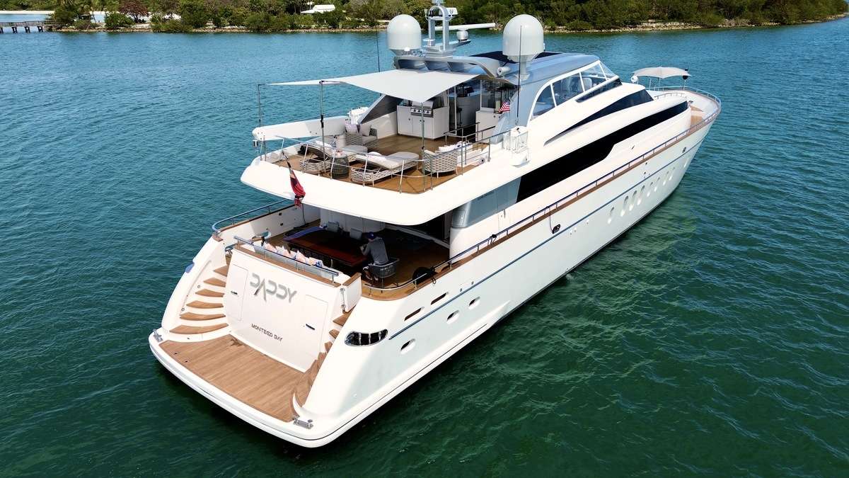 daddy108 charter yacht