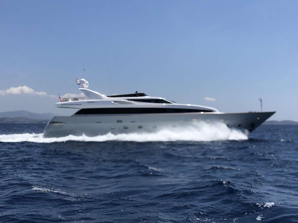 xanax110a charter yacht