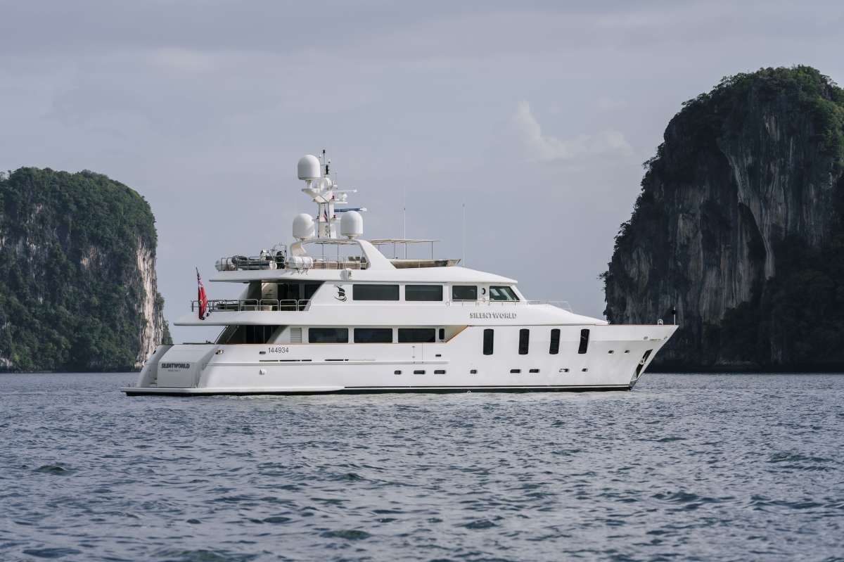 silentworld129 charter yacht