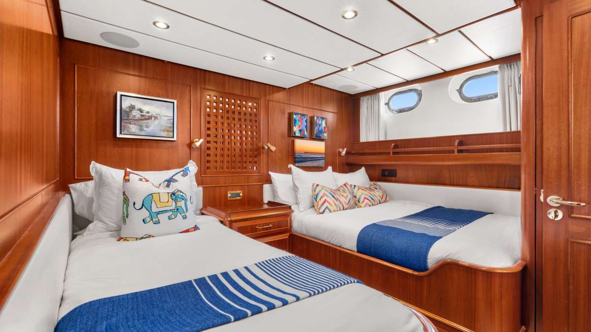 Guest stateroom with double and single berth