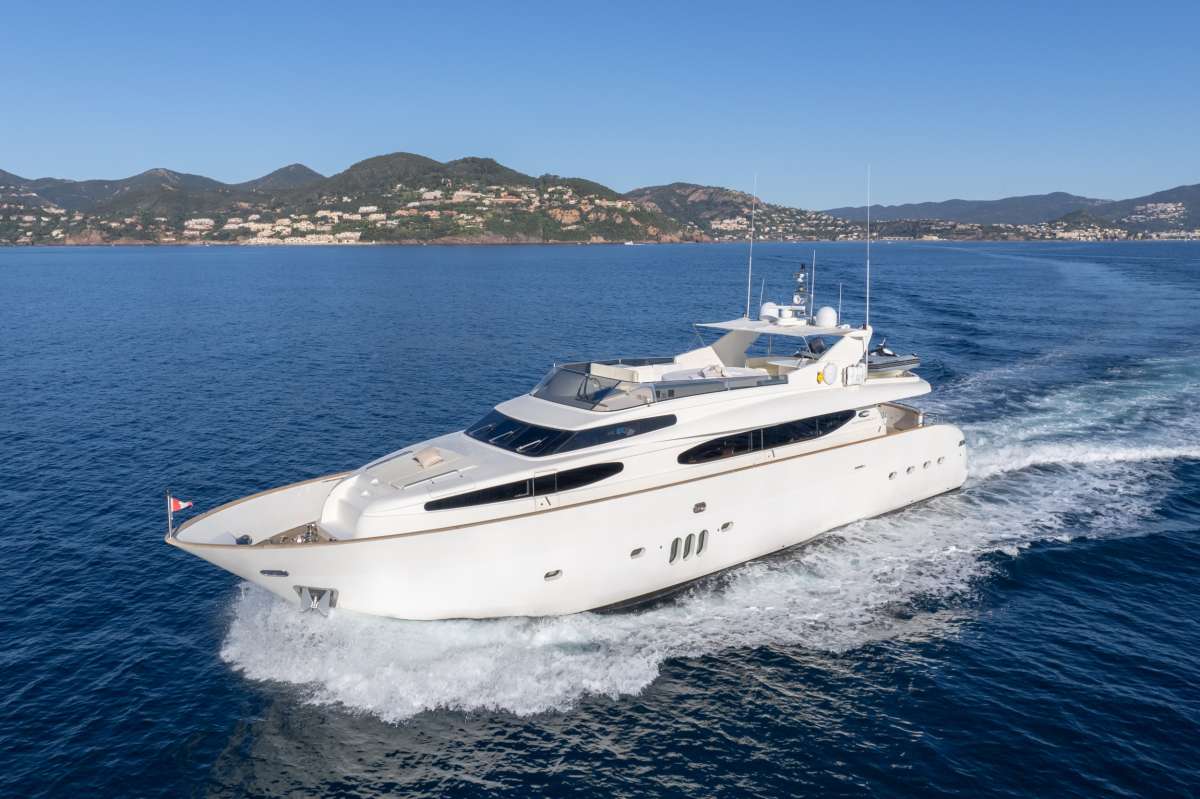 beijaflore92 charter yacht