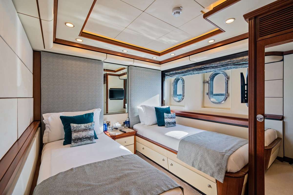 TITIAN PEARL - Twin Cabin Starboard - 2024