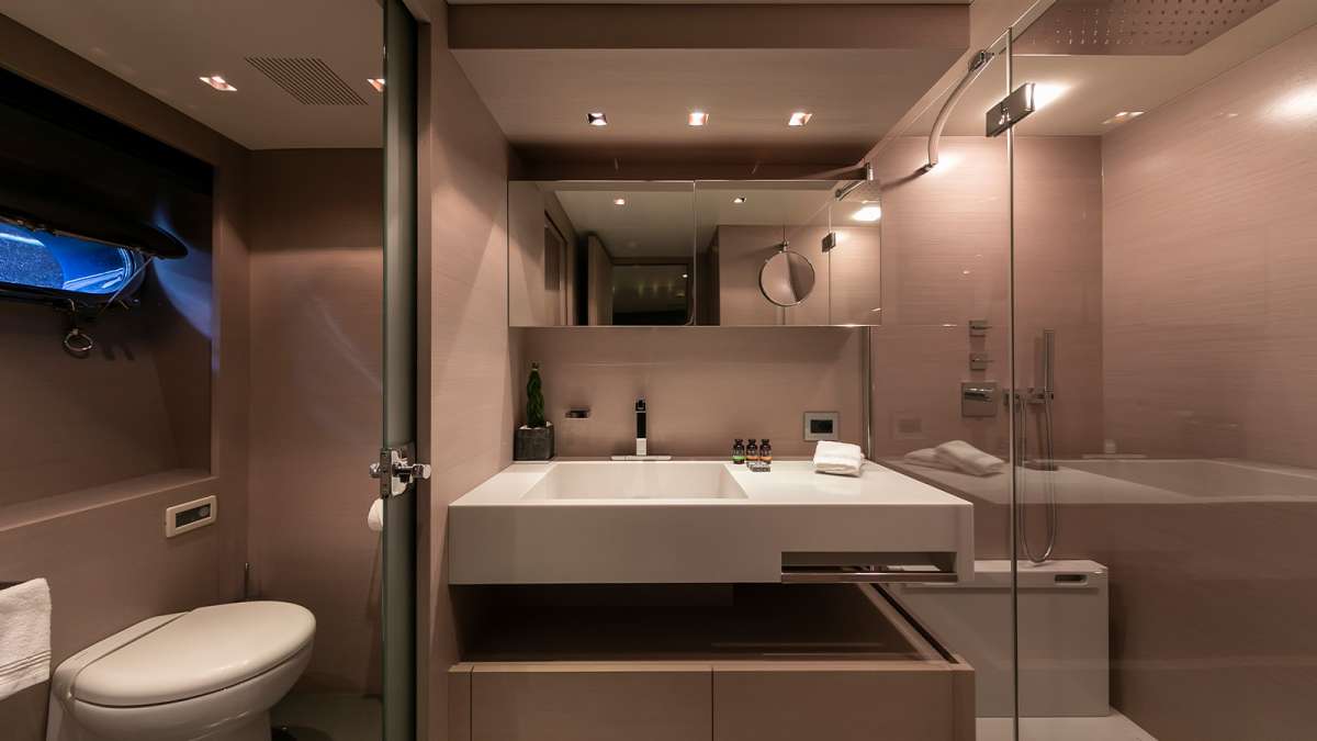 Vip bathroom 