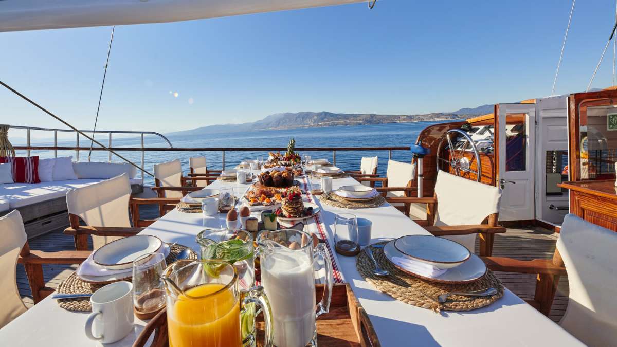 Aft deck dining 