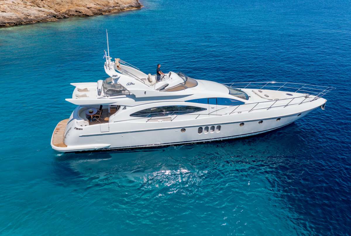 dream69 charter yacht